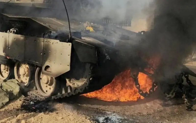 القسام تستهدف 3 دبابات ميركفاه صهيونية