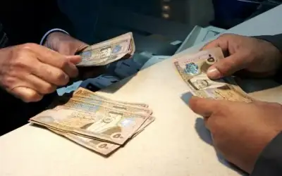 مأمور مقسم مستشفى حكومي يتقاضى 44