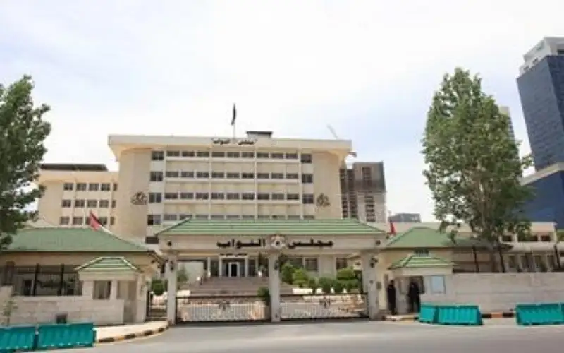 النواب يناقش اليوم معدل الحصول على