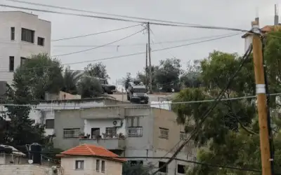 استشهاد فلسطيني متأثرا بإصابته بشظايا صاروخ