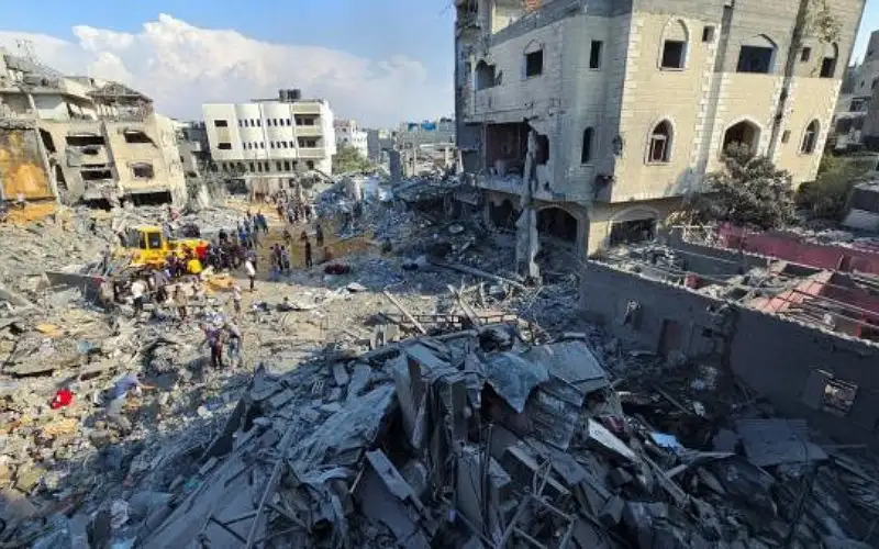 مئات الإسرائيليين يشاركون بمسيرة مناهضة للحرب