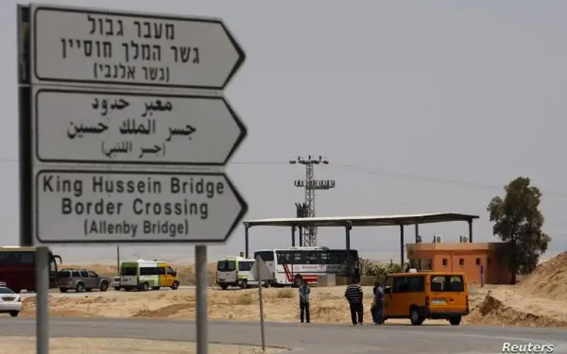 الاحتلال يفرض رسوما جديدة على العبور