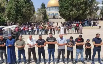 12 ألف مصل أدوا صلاة الجمعة