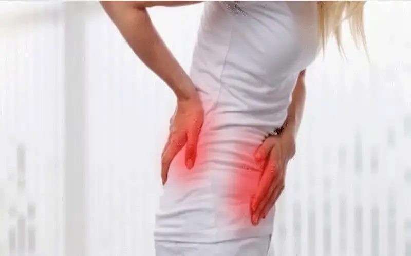 سلس البول بعد الولادة… إليك العلاجات