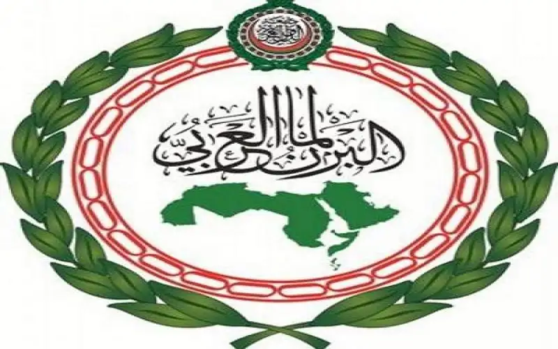 البرلمان العربي يدعو “فرقاء” السودان لوقف