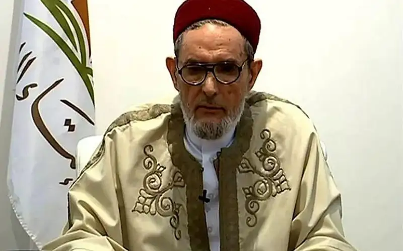 مفتي ليبيا يطالب الدول الإسلامية بمقاطعة