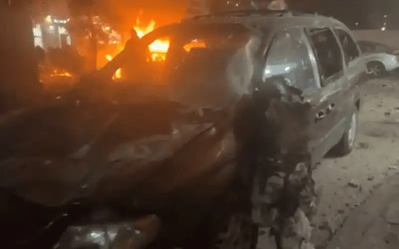 4 شهداء باستهداف مكتب لحماس في