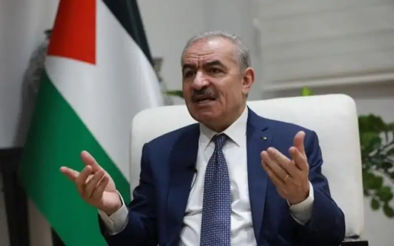 رئيس الوزراء الفلسطيني يدين اغتيال العاروري