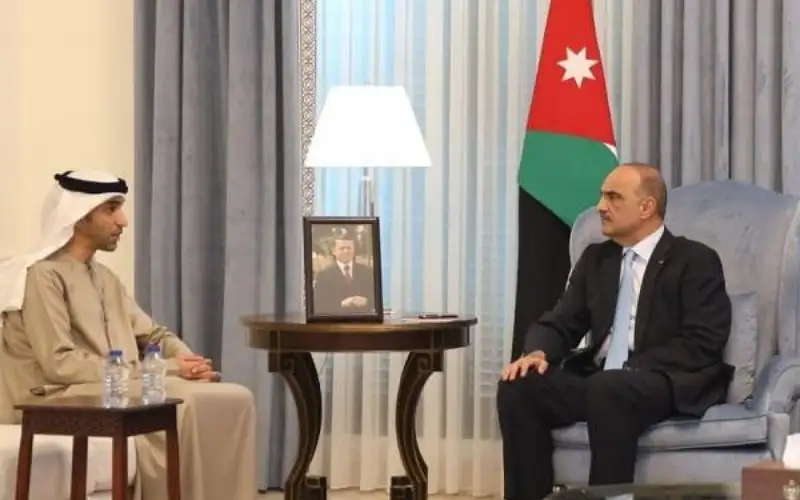 الخصاونة يؤكد دعم الأردن لاستضافة الإمارات