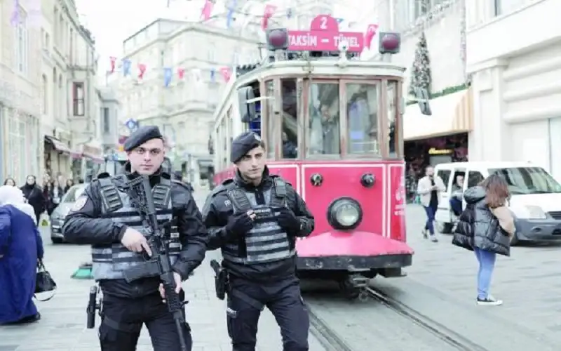 القبض على 25 إرهابيا يعدون لهجمات