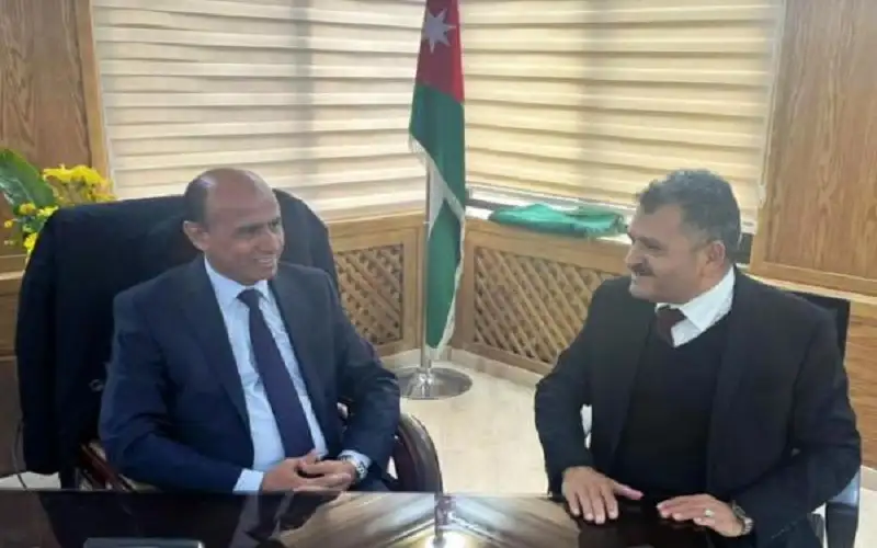 البدء بتنفيذ خطة الطوارئ للتعامل مع