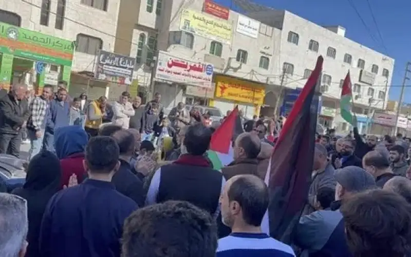 الكرك .. فعالية تطالب بإغلاق الحدود