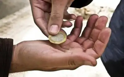 ضبط متسول في مسجد بالزرقاء يتقاضى