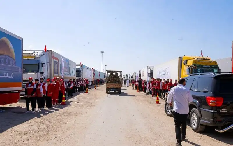 الأمن: عبور 26 شاحنة مساعدات تابعة