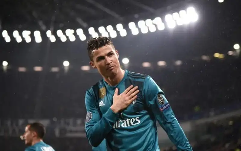 رونالدو يدعم ريال مدريد في كأس