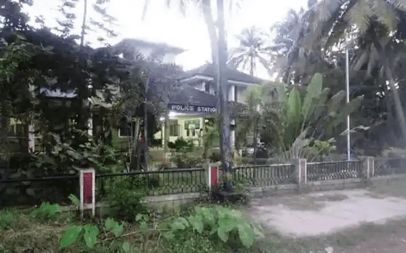 بعد وفاته وإحراق جثته .. هندي