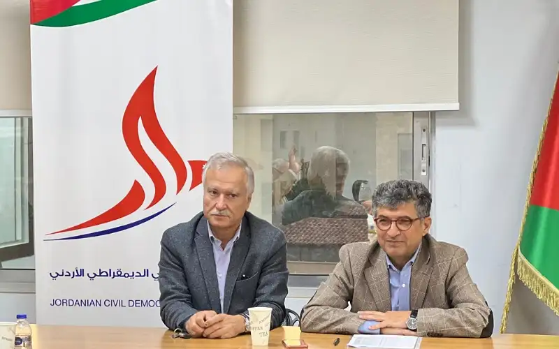 المهندس محمد النجداوي في صفوف المكتب