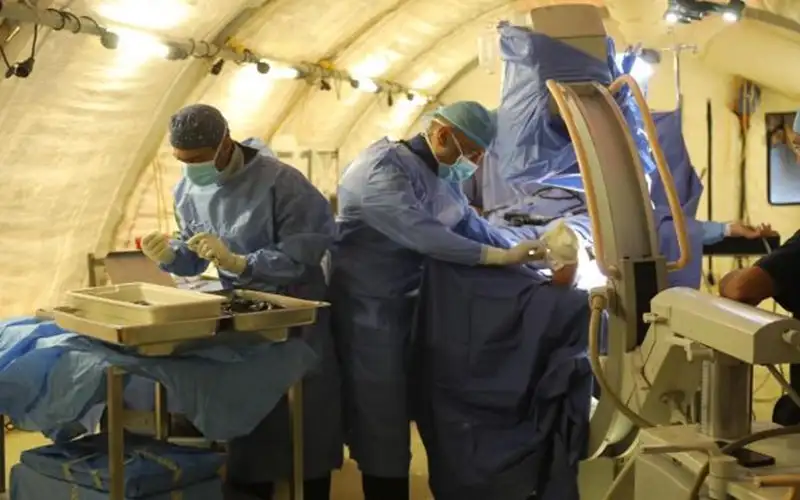 المستشفى الميداني الخاص بخان يونس يتعامل