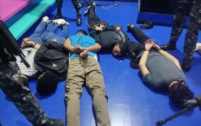 الإكوادور: مسلحون يقتحمون قناة تلفزيونية