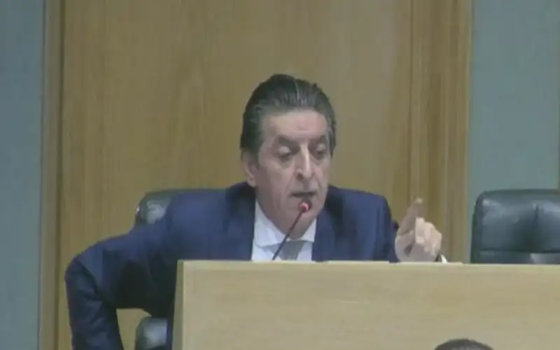 الخلايلة معترضا: لا يجوز اشراك النقابات