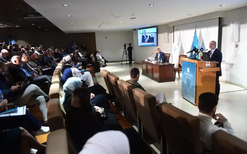 المركز العربي يعلن نتائج الاستطلاع حول