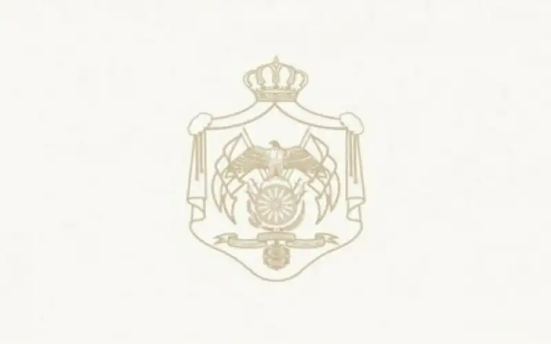 الملك يستقبل الرئيس الفلسطيني لدى وصوله