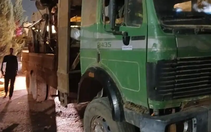 ضبط حفارة مخالفة في سحاب