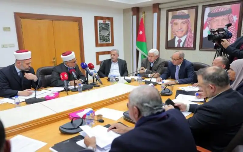 المالية النيابية تناقش موازنتي دائرتي قاضي