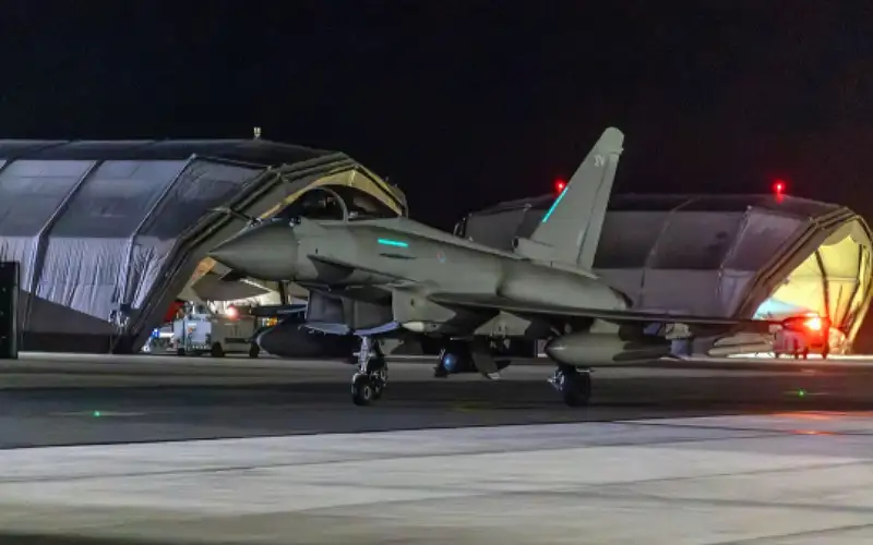 بريطانيا: الضربات ضد اليمن كانت دفاعا