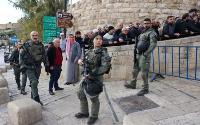 الأوقاف الإسلامية: إجراءات إسرائيلية تمنع آلاف