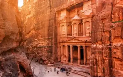 57.969 عدد العاملين في القطاع السياحي