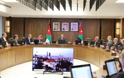 الخصاونة يوجه لاتخاذ الإجراءات للتعامل مع