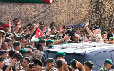 الملك يؤكد ثقته بدور قوات حرس