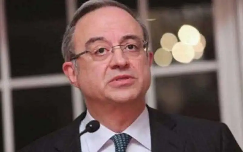 المعشر: لا أقتنع بوجود أي حل