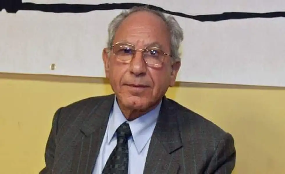 رحيل رياض الترك.. . ابن العم