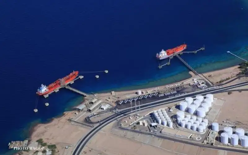 البدء بإنشاء أول محطة لاستقبال الغاز