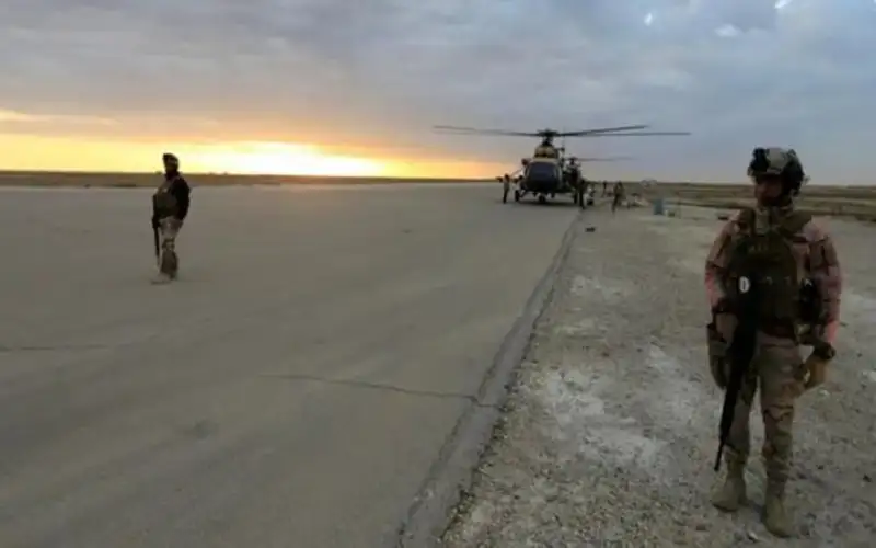 بأكثر من 20 صاروخا .. هجوم