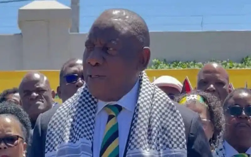 وسام دولي باسم الشعب العربي لرئيس