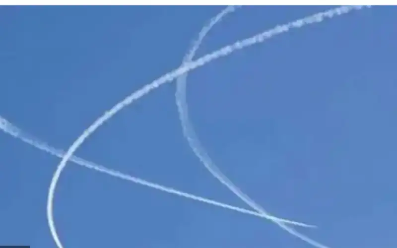 الطيران الإسرائيلي يحلق بشكل مكثف فوق