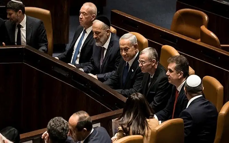 نتنياهو ينجو بعد فشل الكنيست بعقد