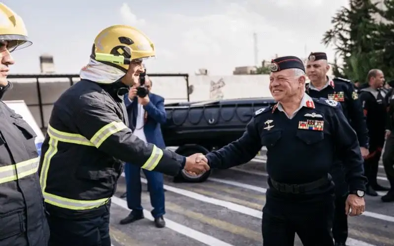 الملك يزور مديرية الدفاع المدني ويطلع