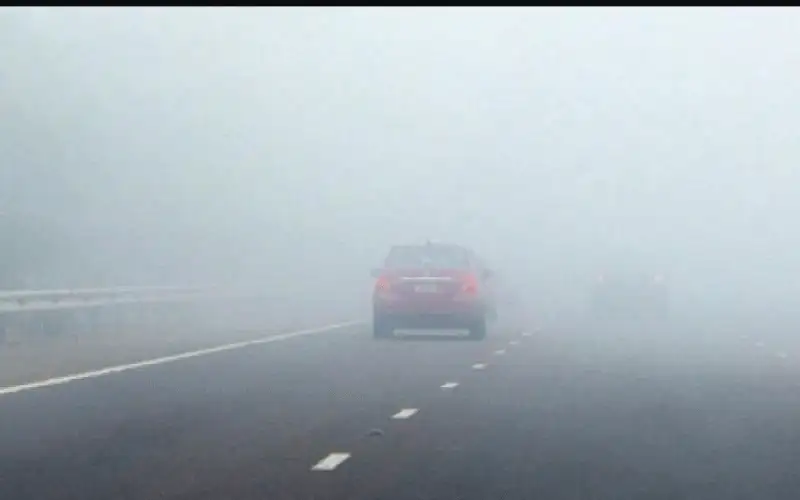 ضباب كثيف واختفاء للطرق في عجلون