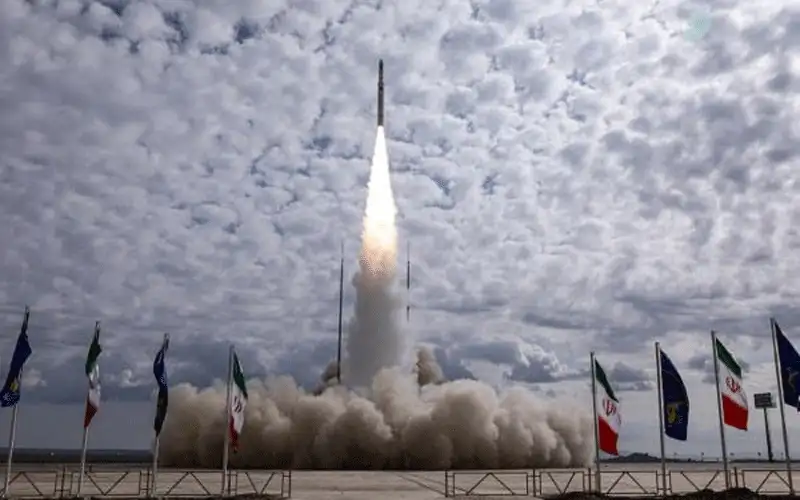 ألمانيا وفرنسا وبريطانيا تندد بإطلاق إيران