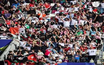 الجماهير الأردنية تساند منتخب النشامى بدور