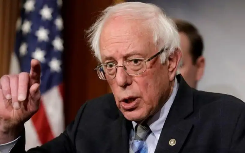 السيناتور ساندرز: حان الوقت لتقول الولايات