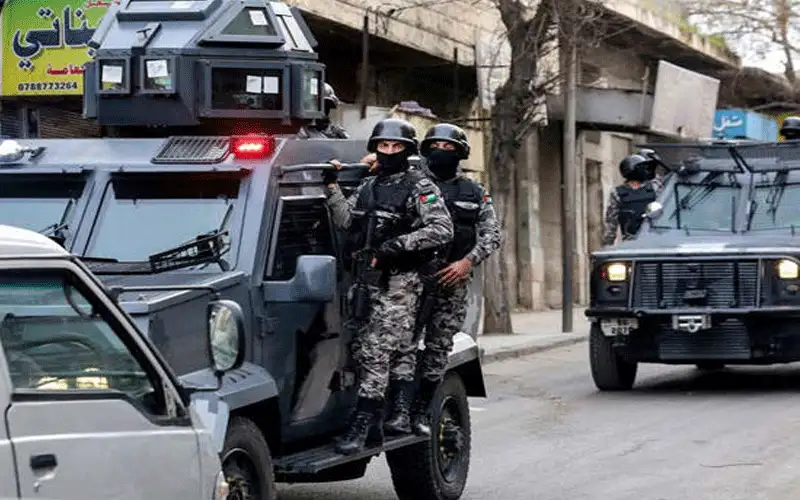 القبض على 22 تاجرا للمخدرات بينهم