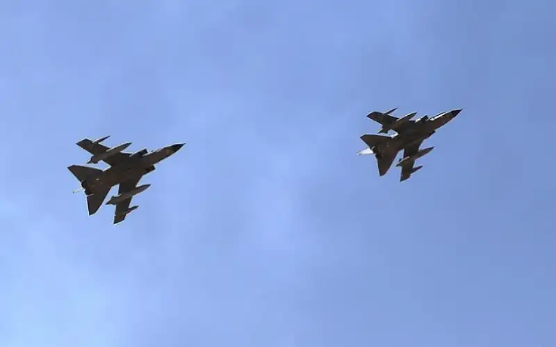 تحليق مكثف للطائرات الأمريكية فوق قواعدها