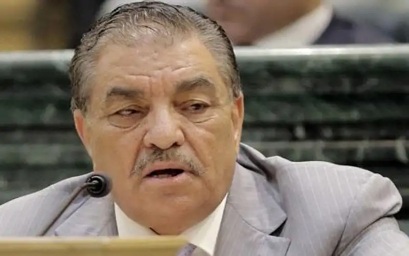 الزعبي يثير غضب النواب .. والصفدي: