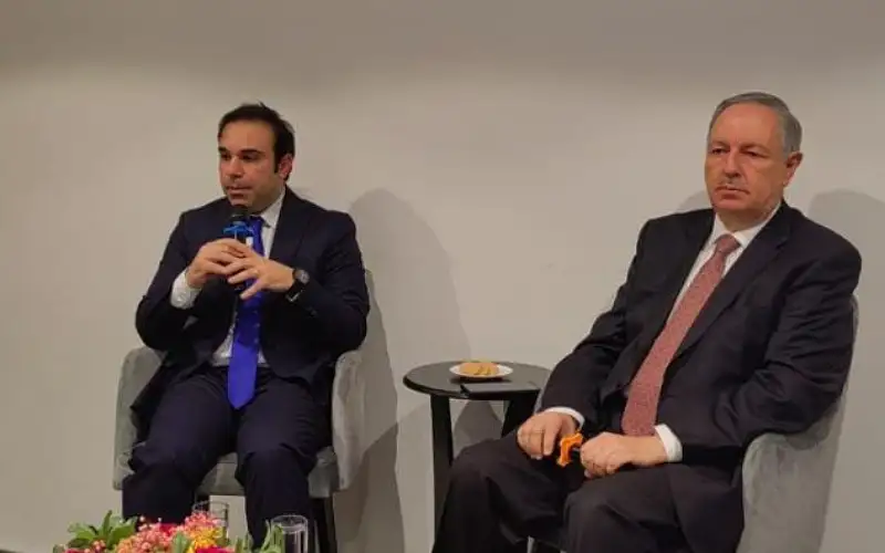 نزال: في ظل الأوضاع السياسية الراهنة