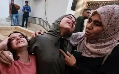 وصول جثامين 14 شهيدا لمستشفى ناصر